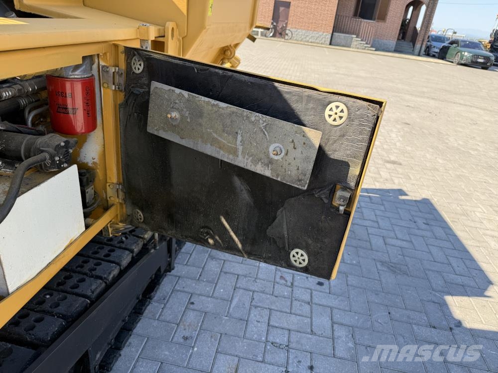 CAT BB 621C Asfaltafwerkmachines