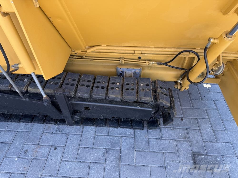 CAT BB 621C Asfaltafwerkmachines