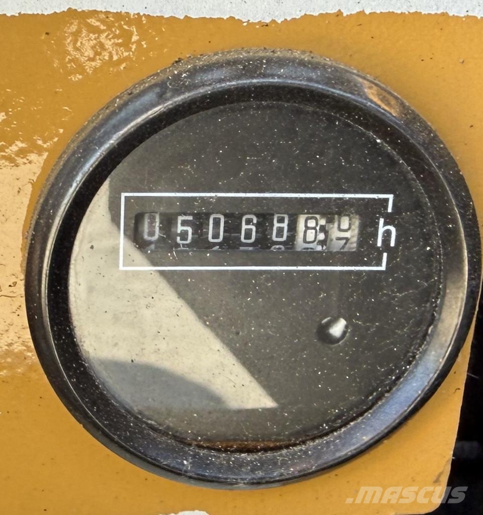CAT BB 621C Asfaltafwerkmachines
