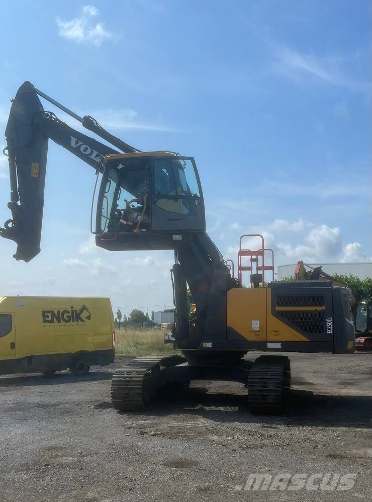 Volvo EC 250 EL Paletli ekskavatörler