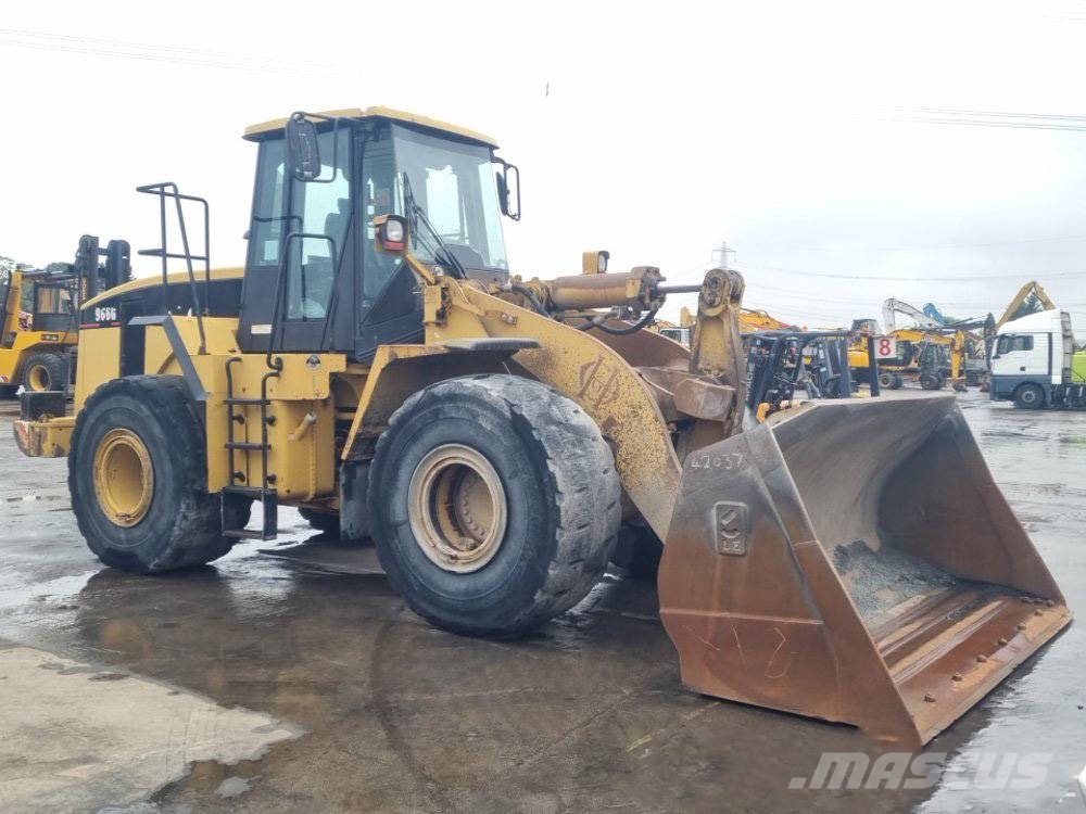 CAT 966 G لوادر بعجل