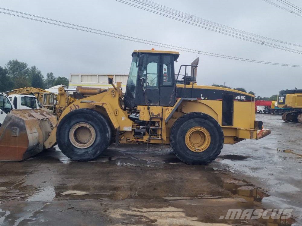 CAT 966 G لوادر بعجل