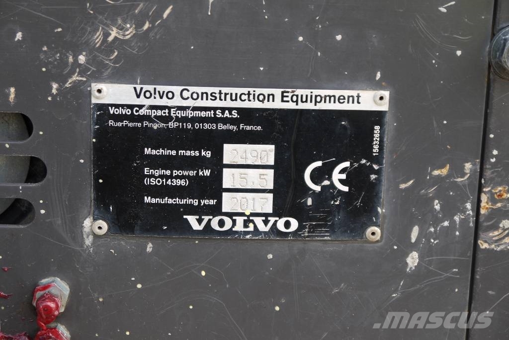 Volvo ECR 25 D 小型挖掘机