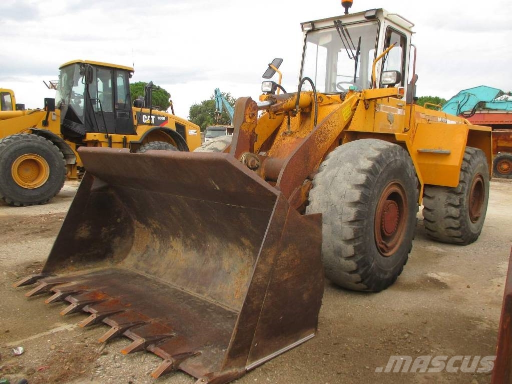 Liebherr L 541 لوادر بعجل