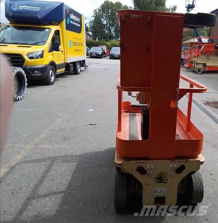 JLG 1230 ES Személyemelők