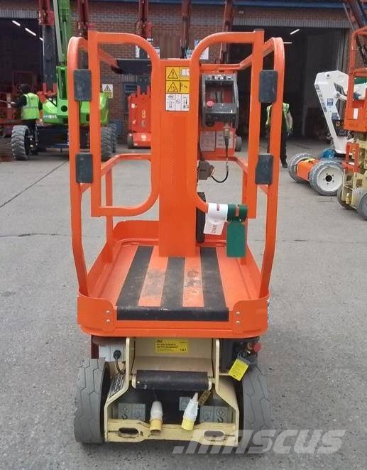 JLG 1230 ES Személyemelők