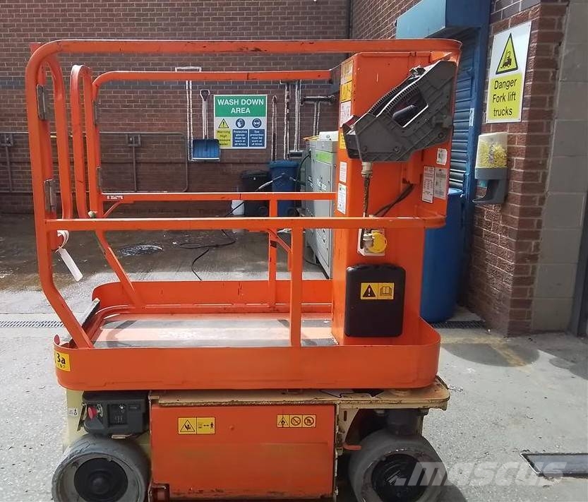 JLG 1230 ES Személyemelők