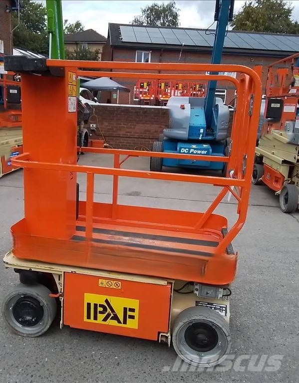 JLG 1230 ES Személyemelők