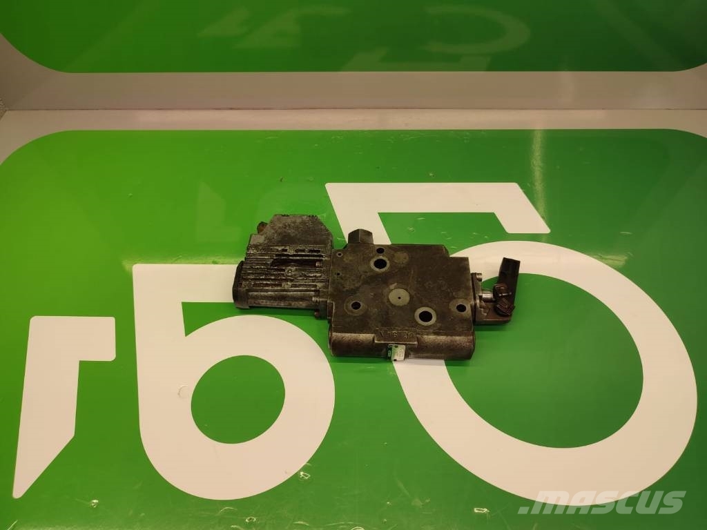 Fendt 716 Vario Hydraulic Valve Section 0521610563 Bosch Hüdraulika