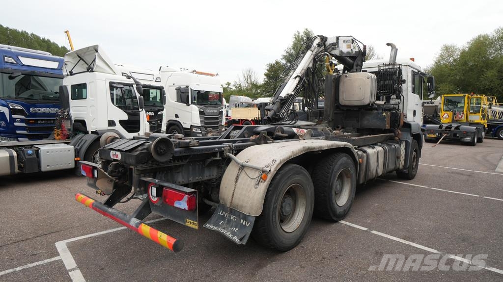 MAN TGA33.360 6x4 HOOKARM WITH KENNIS CRANE BROKEN ENG Rabljene dizalice za težak teren