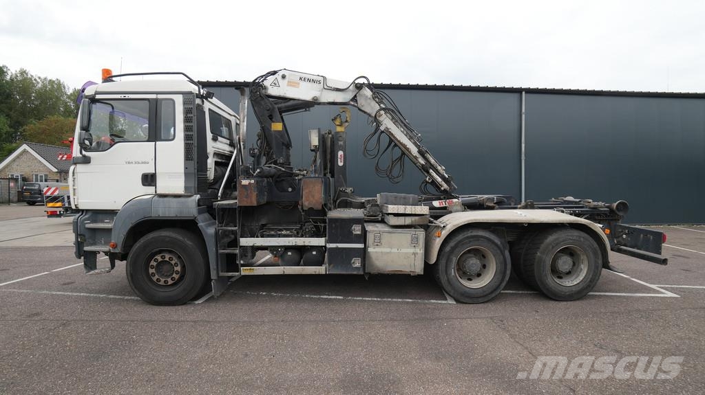 MAN TGA33.360 6x4 HOOKARM WITH KENNIS CRANE BROKEN ENG Rabljene dizalice za težak teren