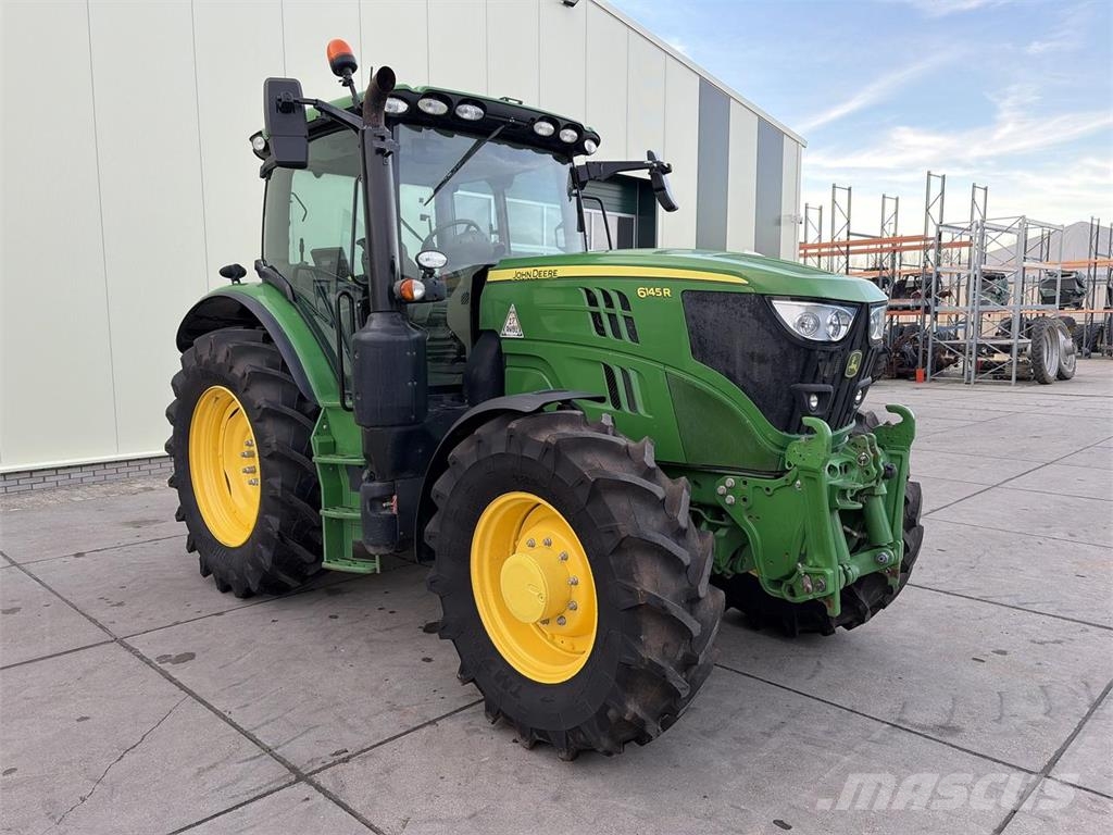 John Deere 6145R Tractoare