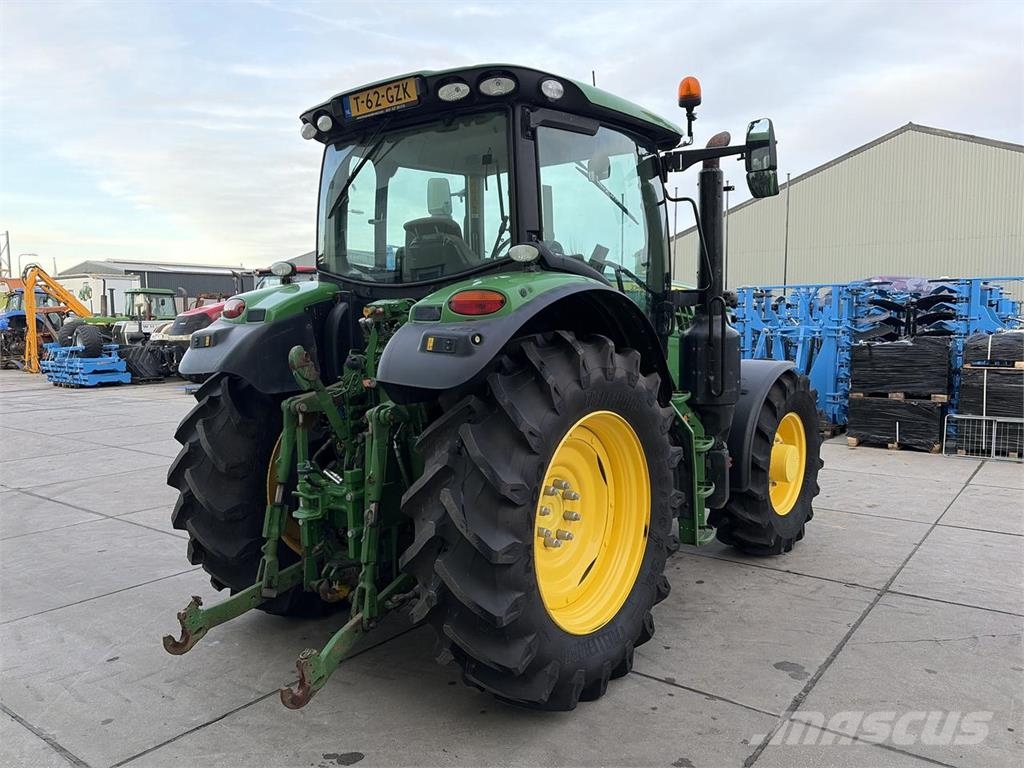 John Deere 6145R Tractoare