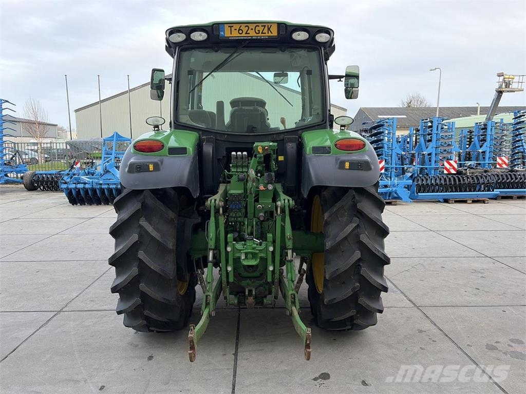 John Deere 6145R Tractoare