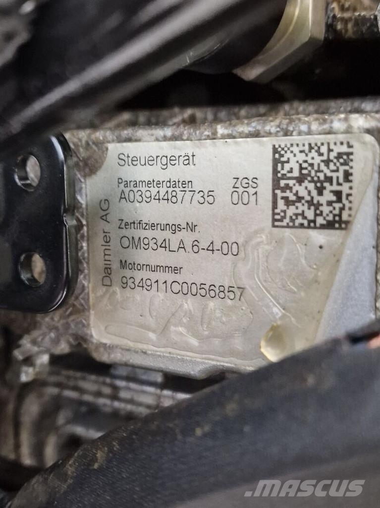 Mercedes-Benz OM934LA.6-8-00 Motorer
