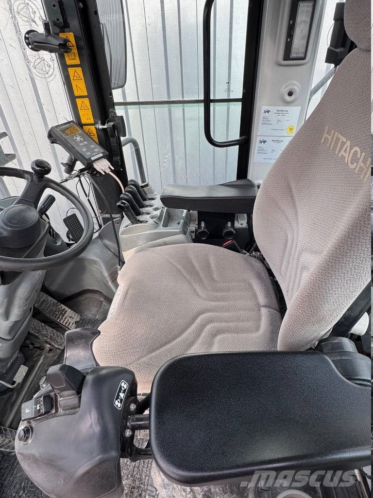 Hitachi ZW 250 Ładowarki kołowe