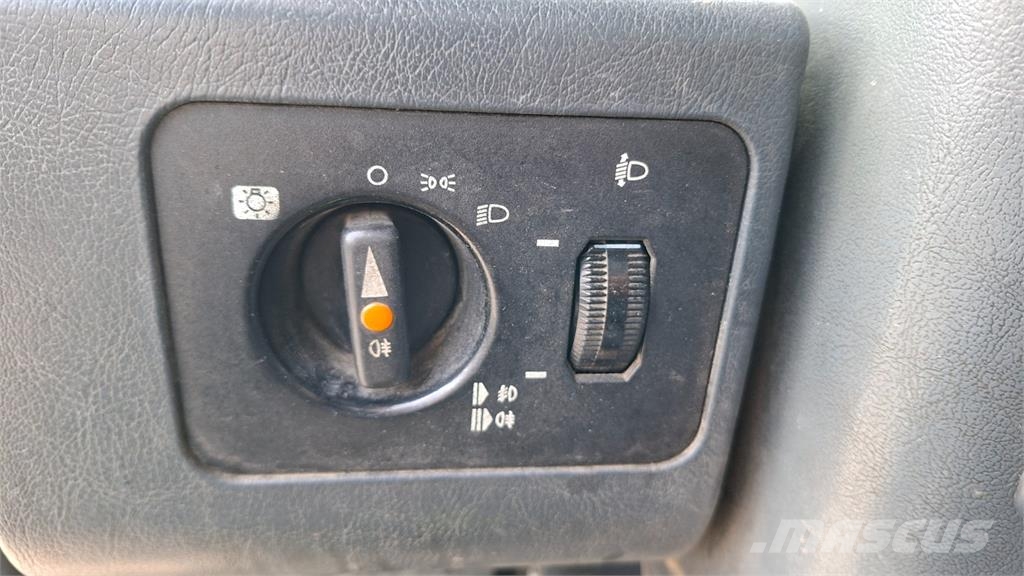 Mercedes-Benz ACTROS 3340 6X6 + SCHWING KVM 34 Chassis met cabine