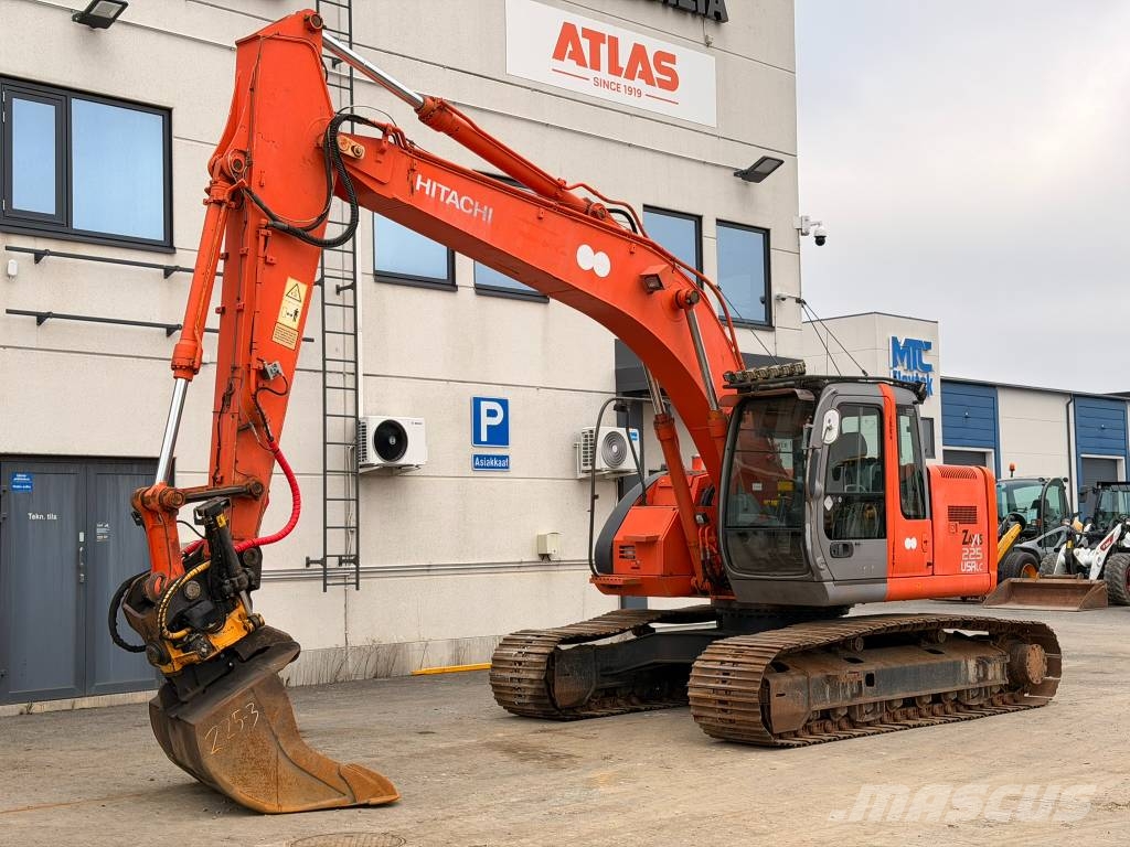 Hitachi ZX 225 USR Engcon EC226 Telakaivukoneet