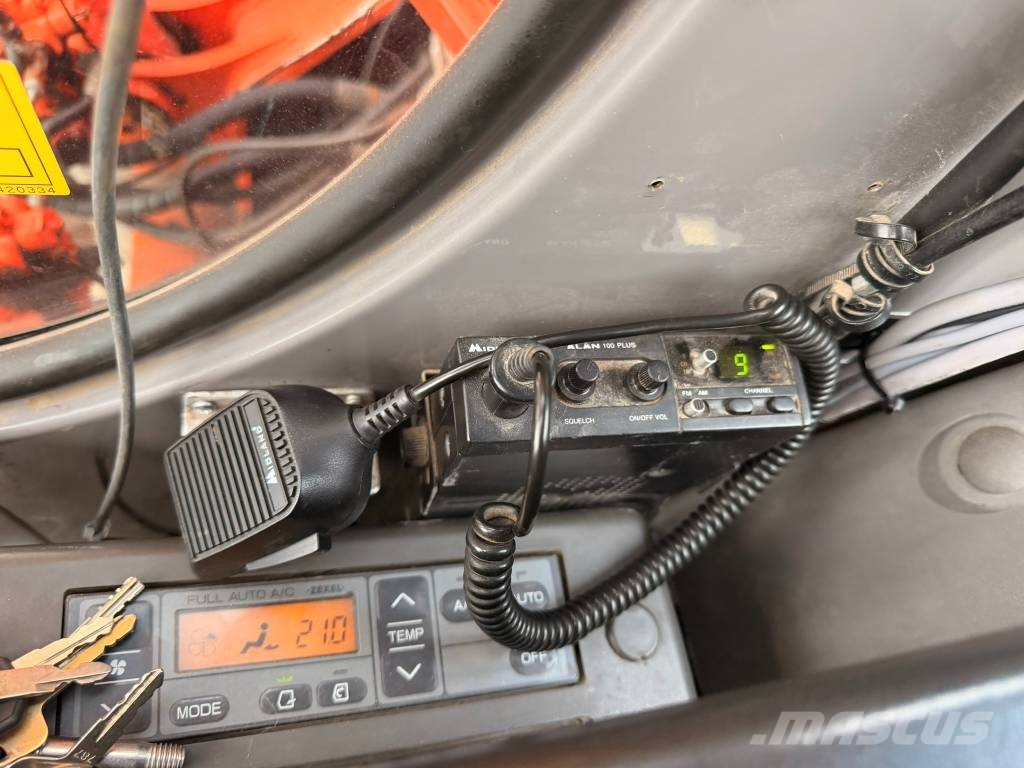 Hitachi ZX 225 USR Engcon EC226 Telakaivukoneet