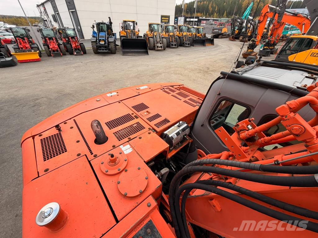 Hitachi ZX 225 USR Engcon EC226 Telakaivukoneet