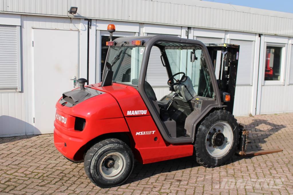 Manitou MSI 25 Rough terrain trucks