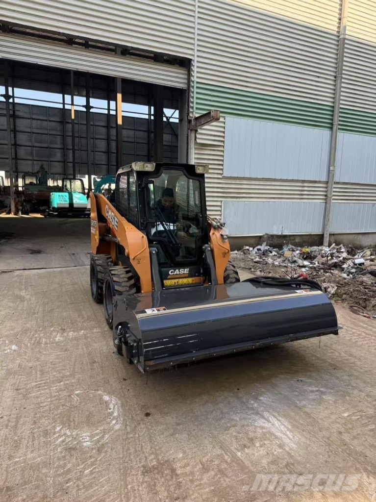 CASE SR 175 Skid steer mini nakladalci