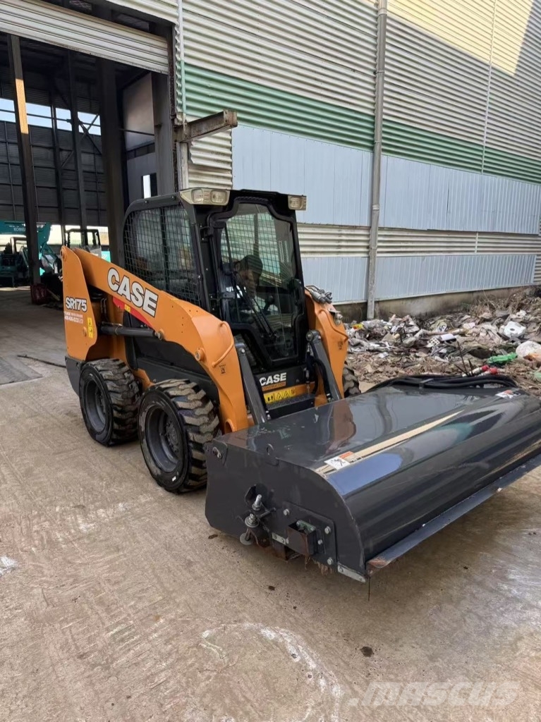 CASE SR 175 Skid steer mini nakladalci