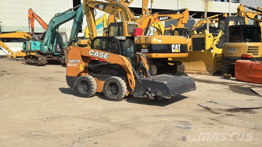 CASE SR 175 Skid steer mini nakladalci