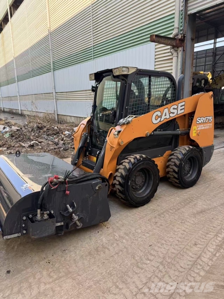 CASE SR 175 Skid steer mini nakladalci