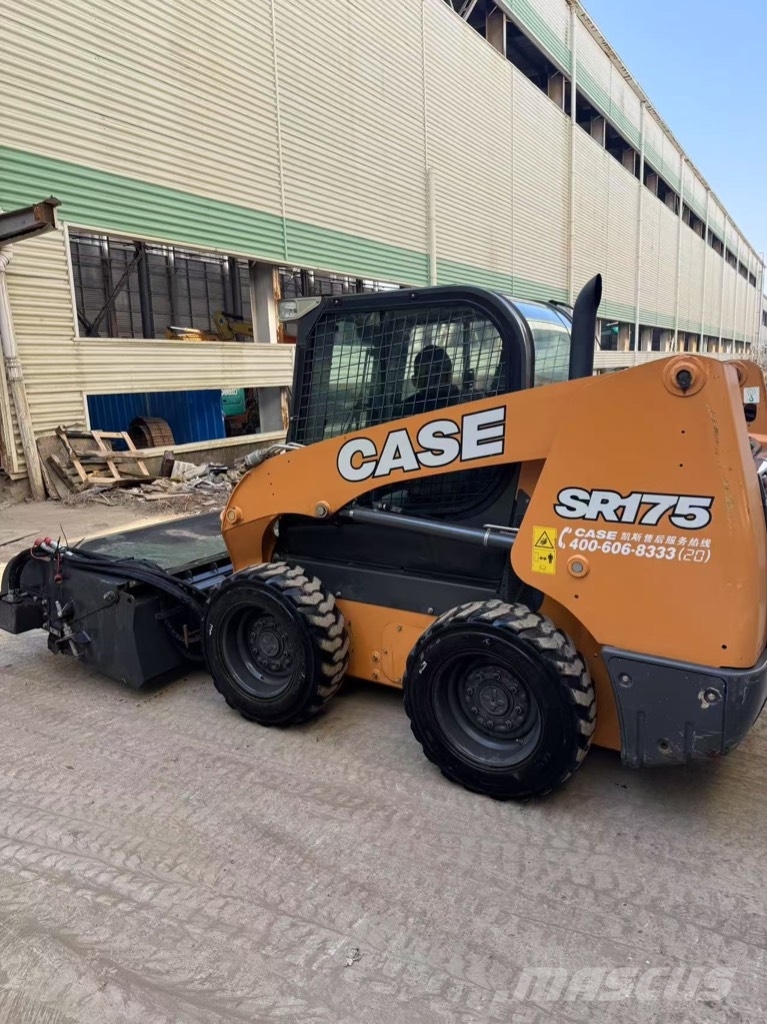 CASE SR 175 Skid steer mini nakladalci
