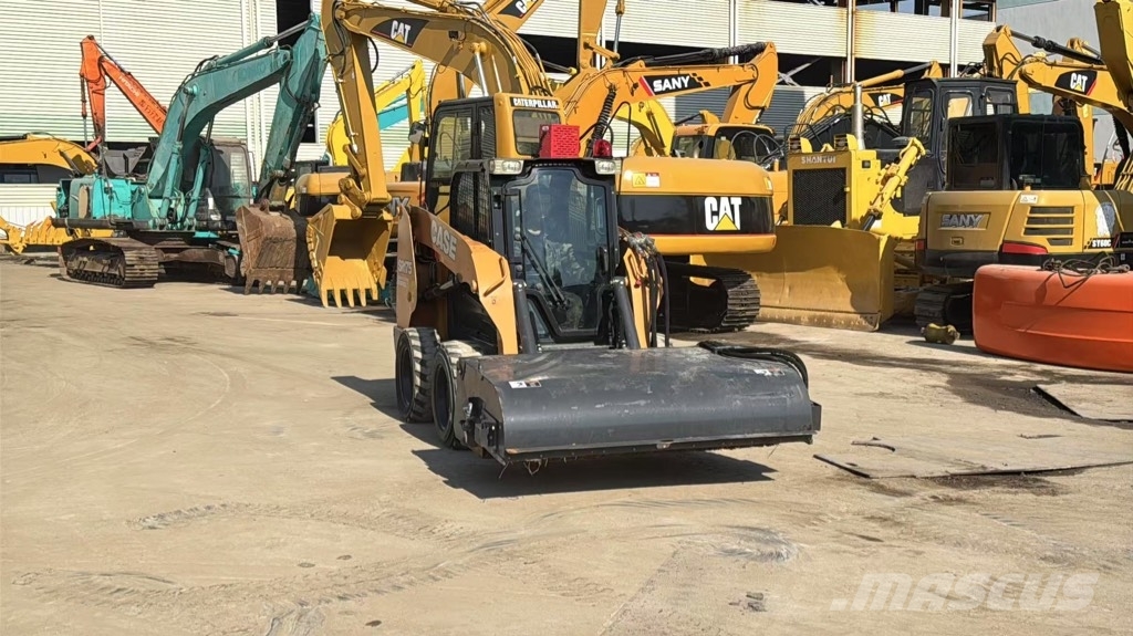 CASE SR 175 Skid steer mini nakladalci