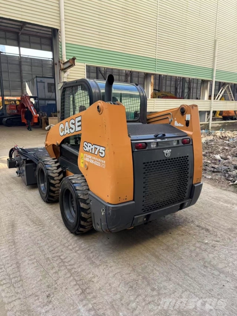 CASE SR 175 Skid steer mini nakladalci