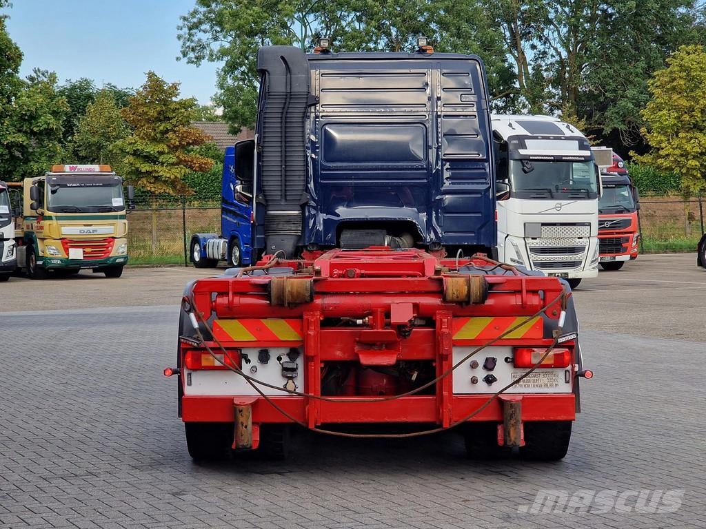 Volvo FM 13.500 Globetrotter 8x4*4 - Cable system / 3 si Camiones elevadores de gancho