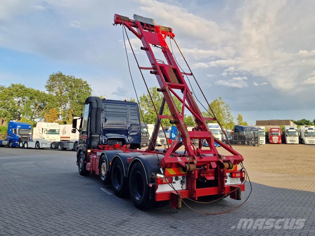 Volvo FM 13.500 Globetrotter 8x4*4 - Cable system / 3 si Camiones elevadores de gancho