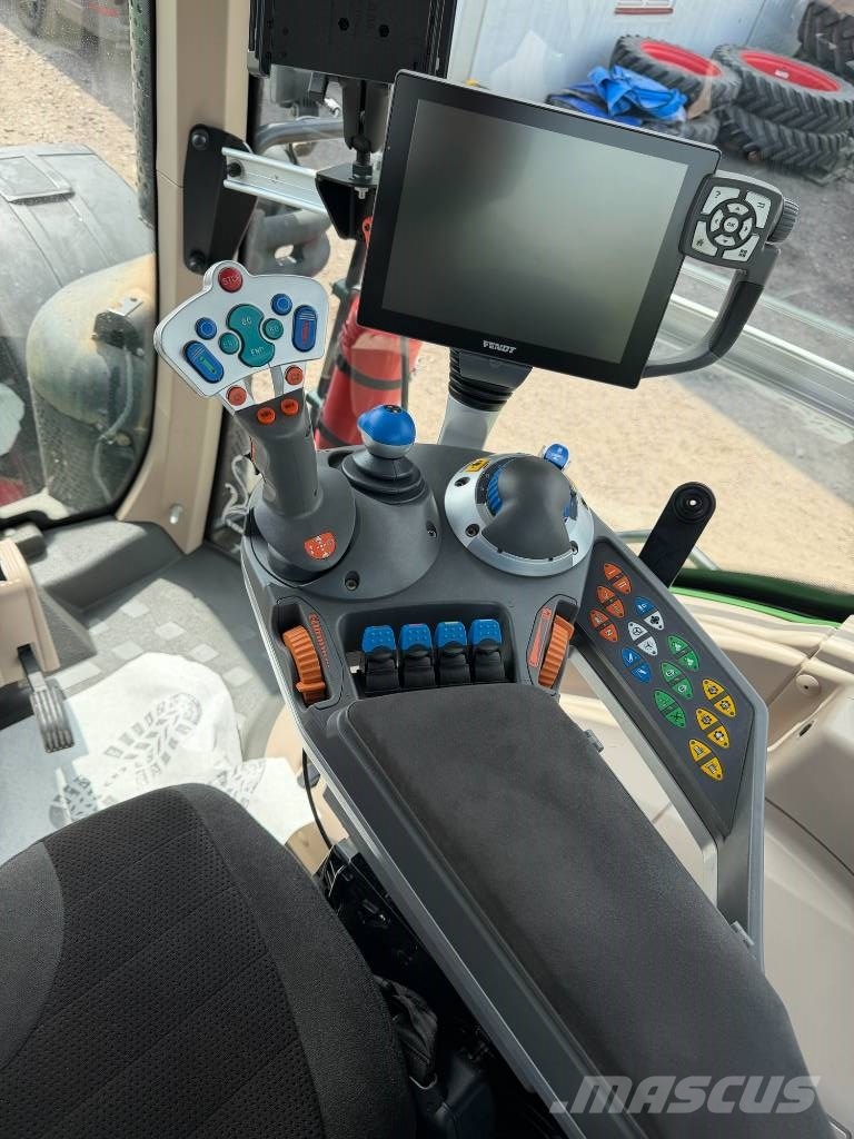 Fendt 828 S4 Profi Plus Трактори