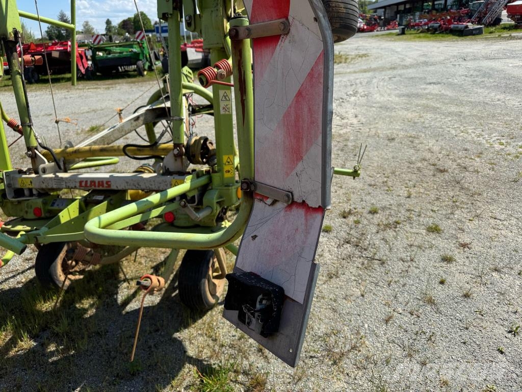CLAAS VOLTO 670 Obracače a zhrabovače sena