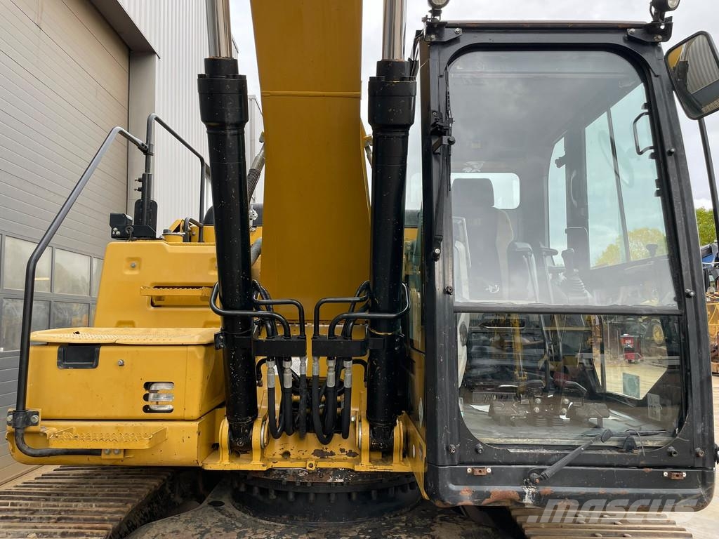 CAT 320FL Beltegraver
