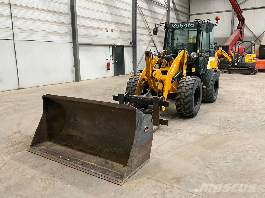 Kubota R 090 Wheel loaders