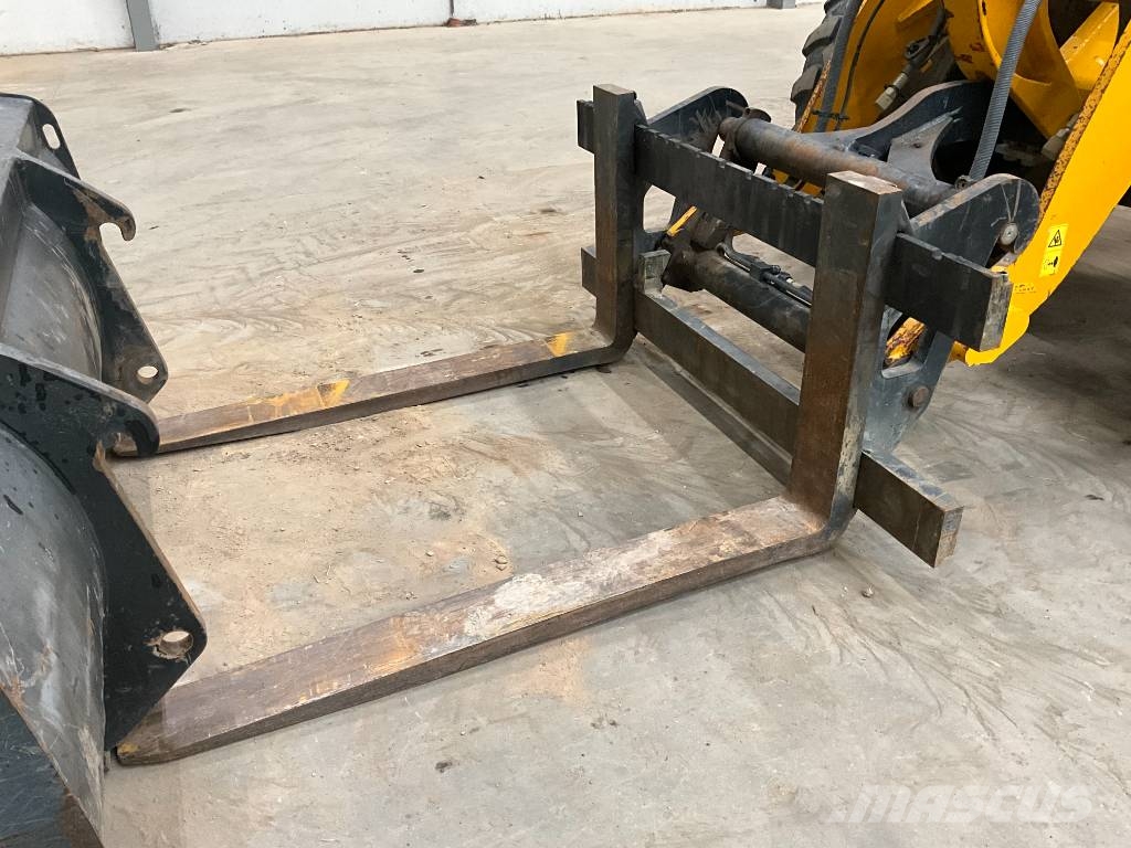 Kubota R 090 Wheel loaders