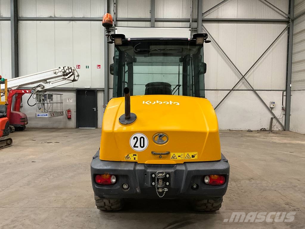 Kubota R 090 Wheel loaders