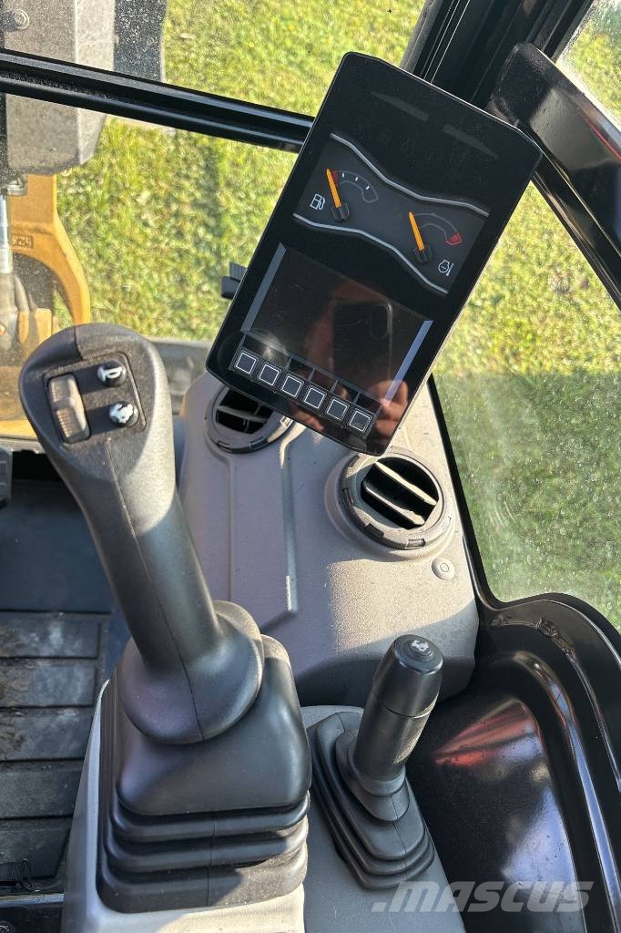 CAT 302 CR, Med Nytt skoppaket, Nya Gummilarver 小型挖掘机