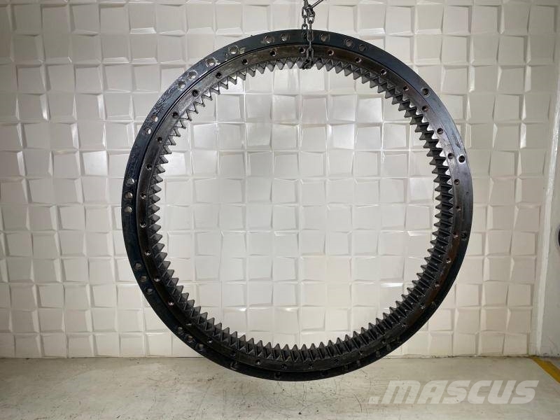 Komatsu PC210-8 Swing gear20Y-25-00400 Chassis e suspensões