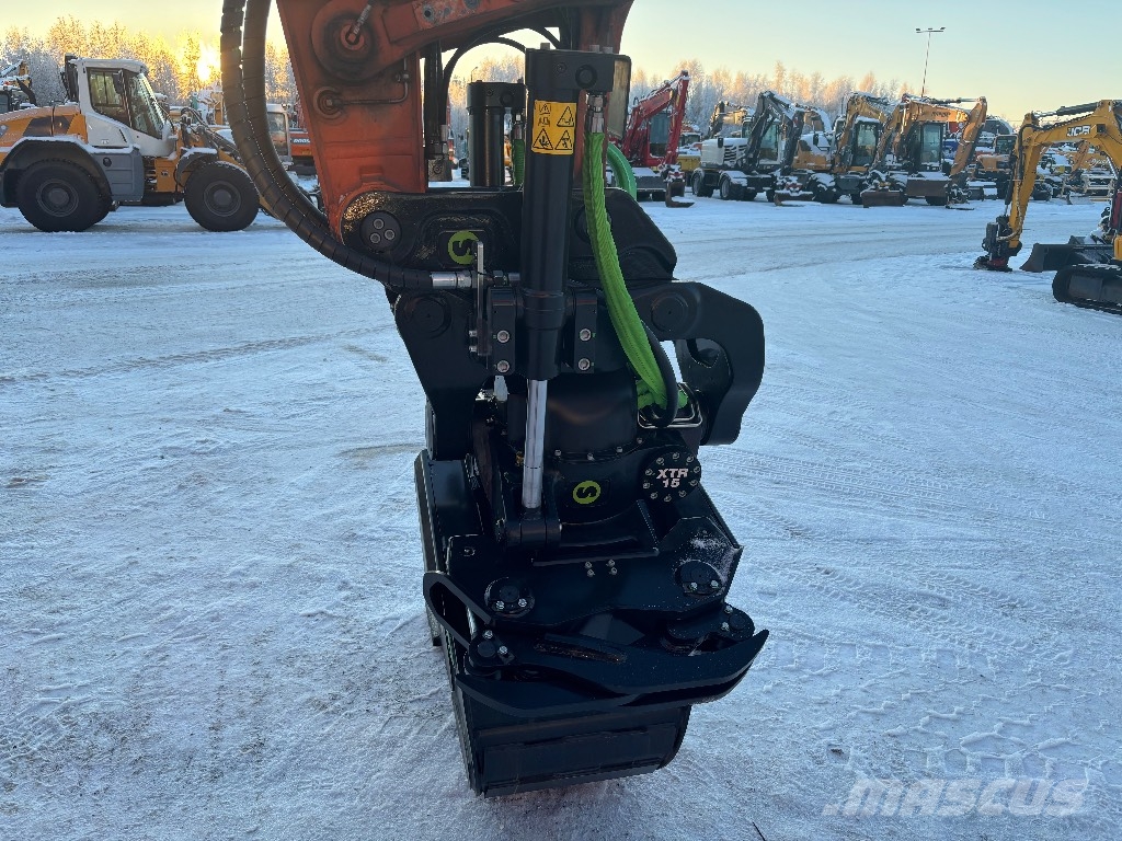 Hitachi ZX 135 US-7 /Demokone, Huippu varusteet, Stage V حفارات زحافة