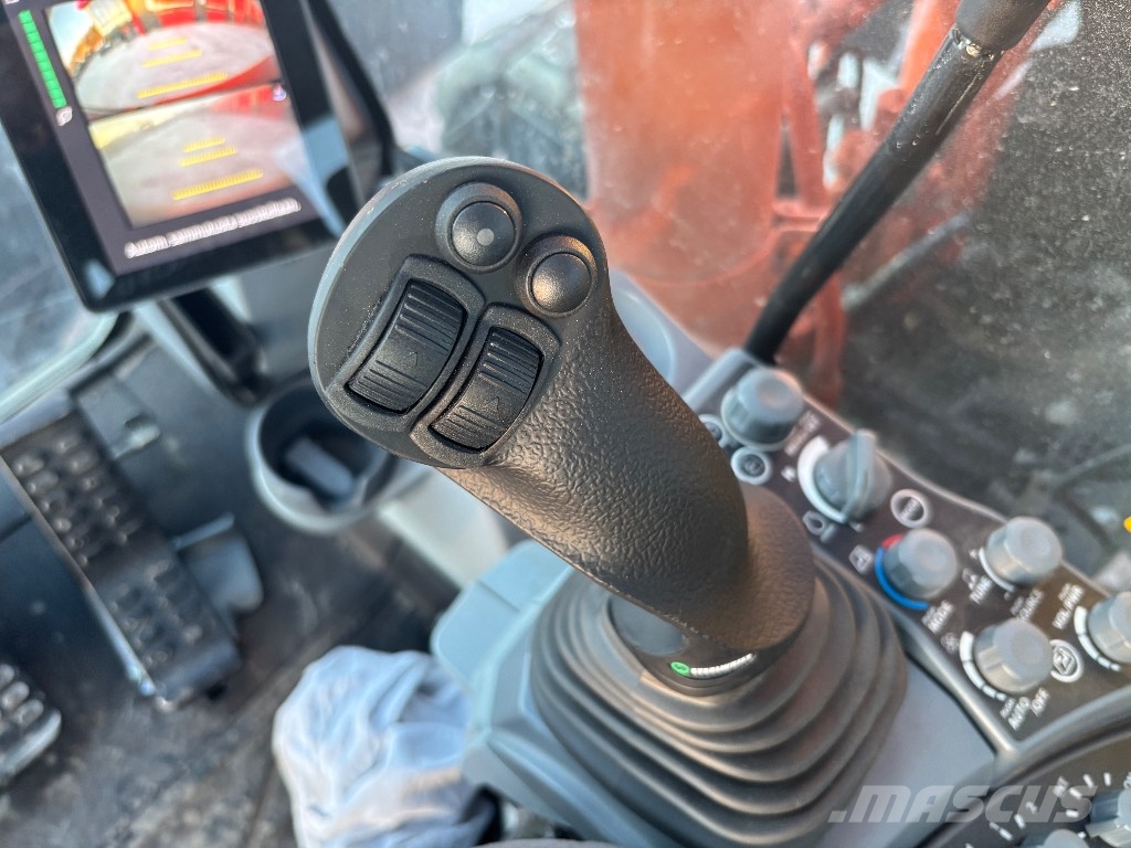 Hitachi ZX 135 US-7 /Demokone, Huippu varusteet, Stage V حفارات زحافة