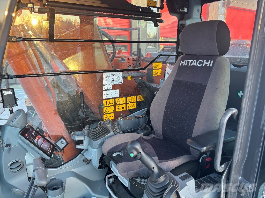 Hitachi ZX 135 US-7 /Demokone, Huippu varusteet, Stage V حفارات زحافة