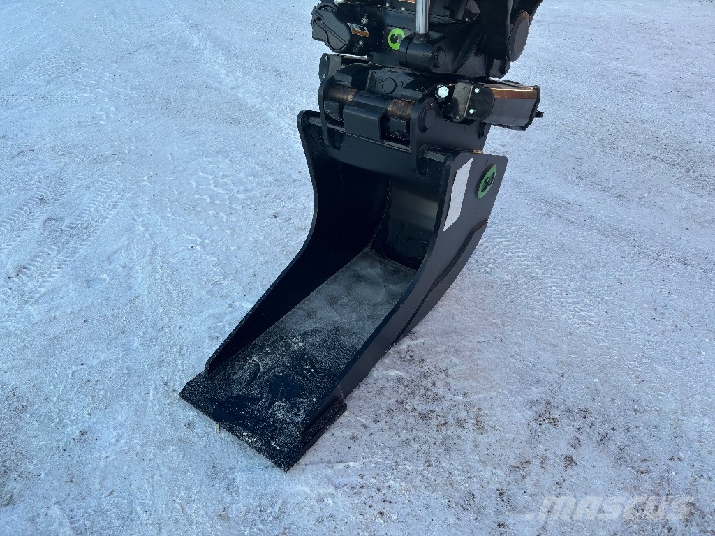 Hitachi ZX 135 US-7 /Demokone, Huippu varusteet, Stage V حفارات زحافة