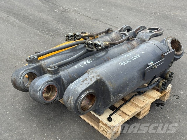 Volvo L 220 F USED HYDRAULIC CYLINDER COMPLET Hydrauliikka