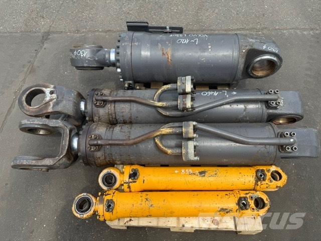 Volvo L 220 F USED HYDRAULIC CYLINDER COMPLET Hydrauliikka