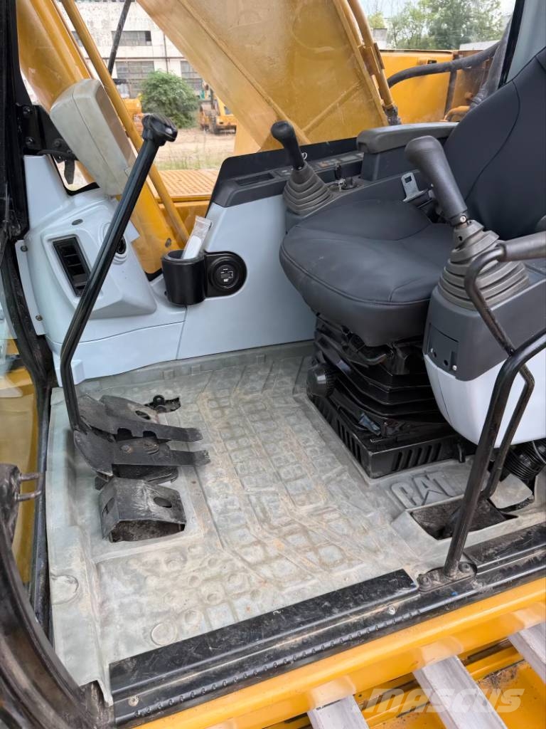 CAT 20 tons amphibious excavator 수륙양용 굴삭기