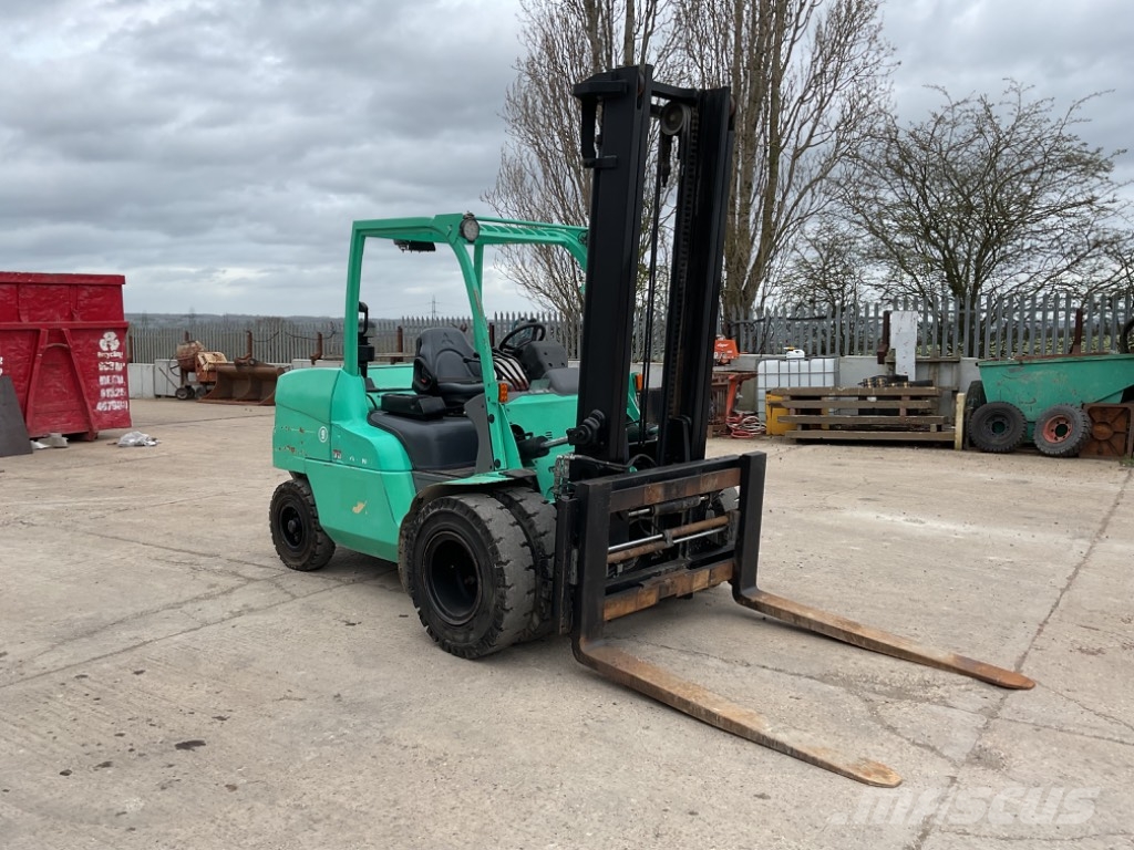 Mitsubishi FD55NT Diesel gaffeltrucks